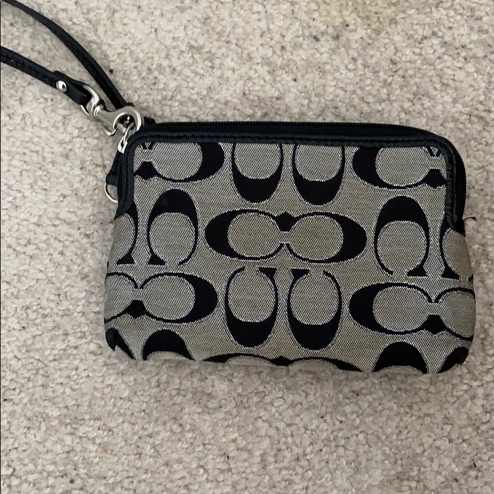 Coach Wallet - Picture 5 of 5